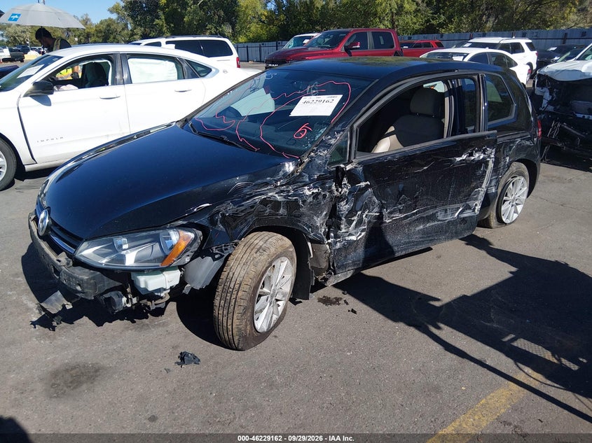 2015 Volkswagen Golf Tsi S 2-Door, Оба бока, IAAI, VIN 3VW917AU6FM077666 — фото 2