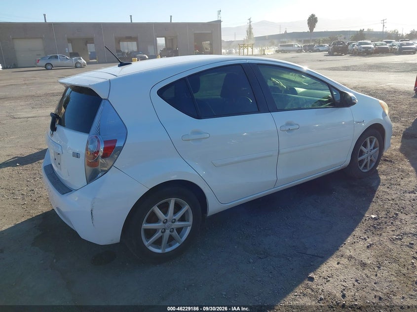 Vin: jtdkdtb34c1018201, lot: 46729174, toyota prius c three 20124