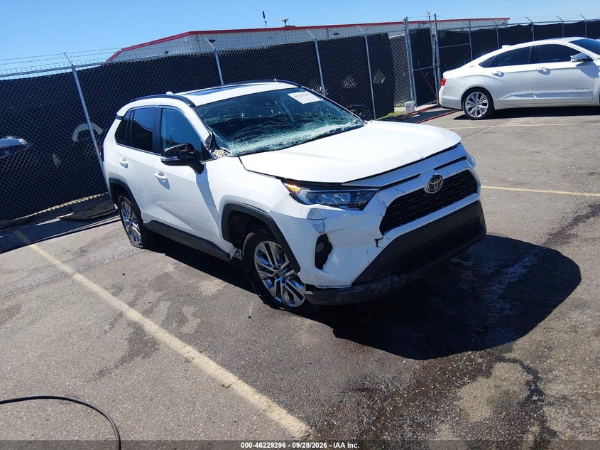 2019 Toyota Rav4 Xle Premium, Front, IAAI, VIN 2T3C1RFV2KW045165
