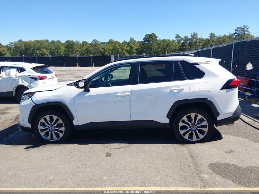 TOYOTA RAV4 - zdjęcie 14