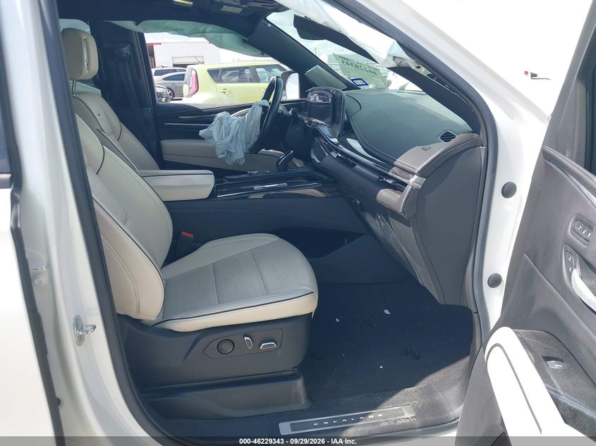 CADILLAC ESCALADE - zdjęcie 5