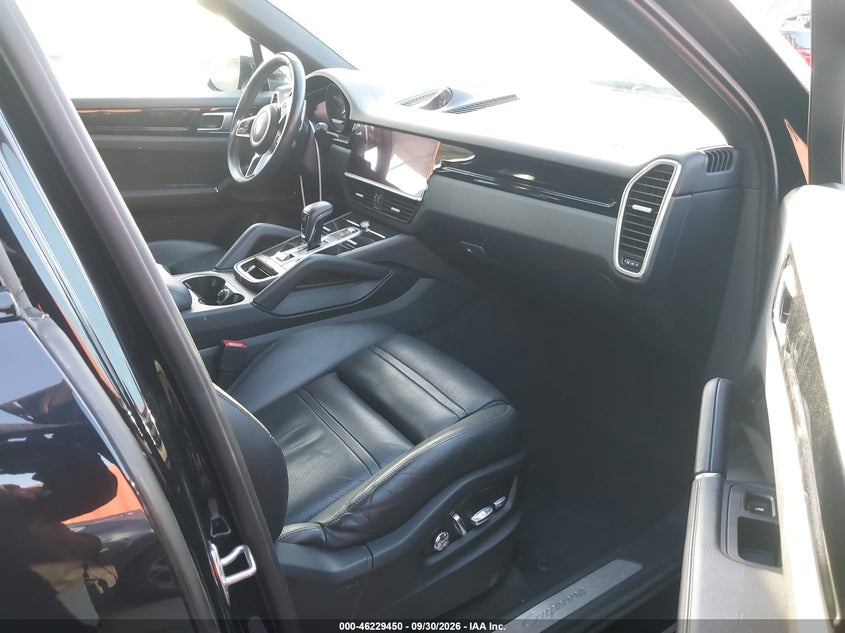 PORSCHE CAYENNE COUPE - zdjęcie 5