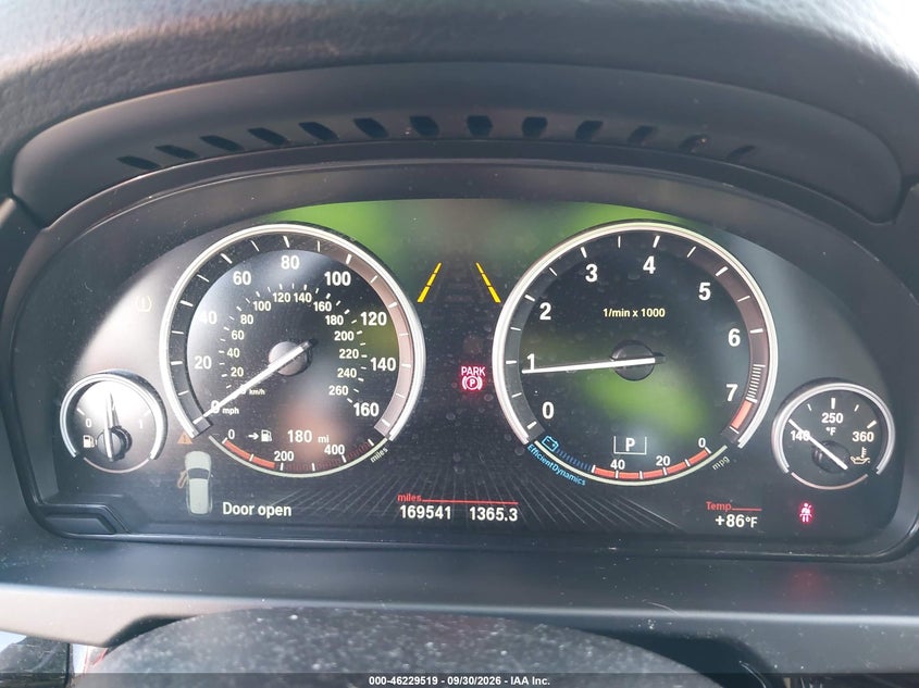 BMW X5 - zdjęcie 7