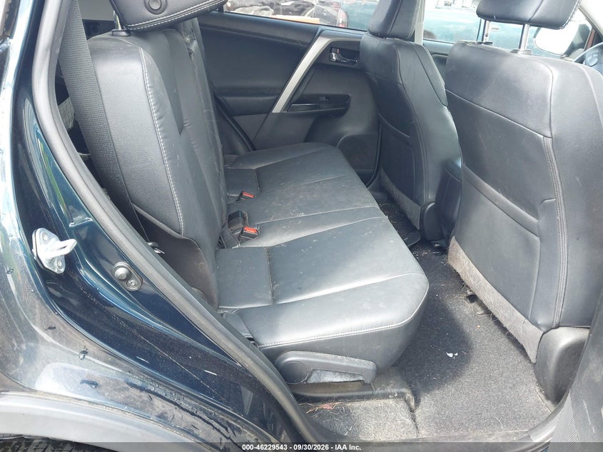 TOYOTA RAV4 - zdjęcie 8