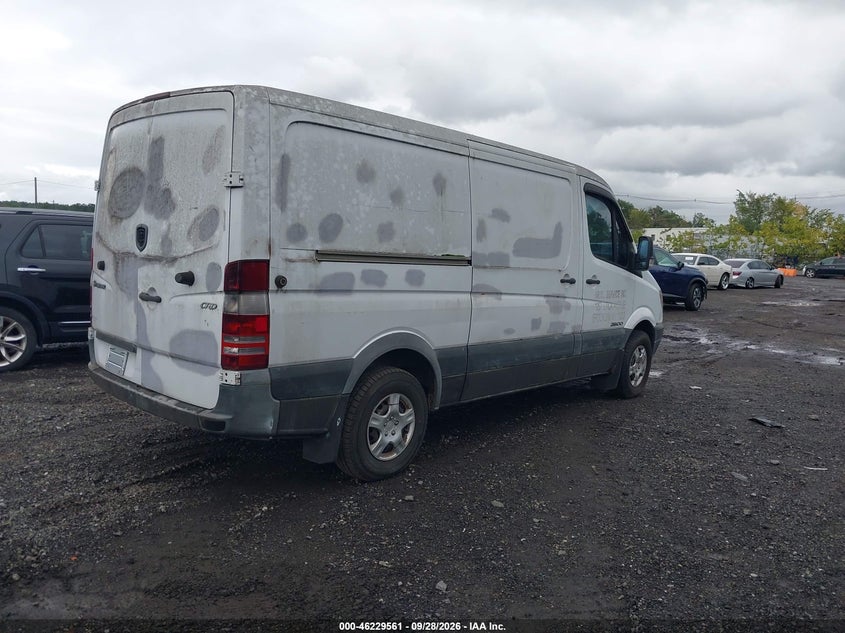 2009 DODGE SPRINTER VAN 2500 · Фото 4