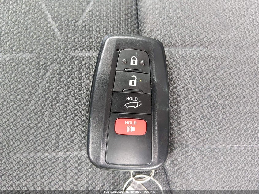 TOYOTA RAV4 - zdjęcie 11