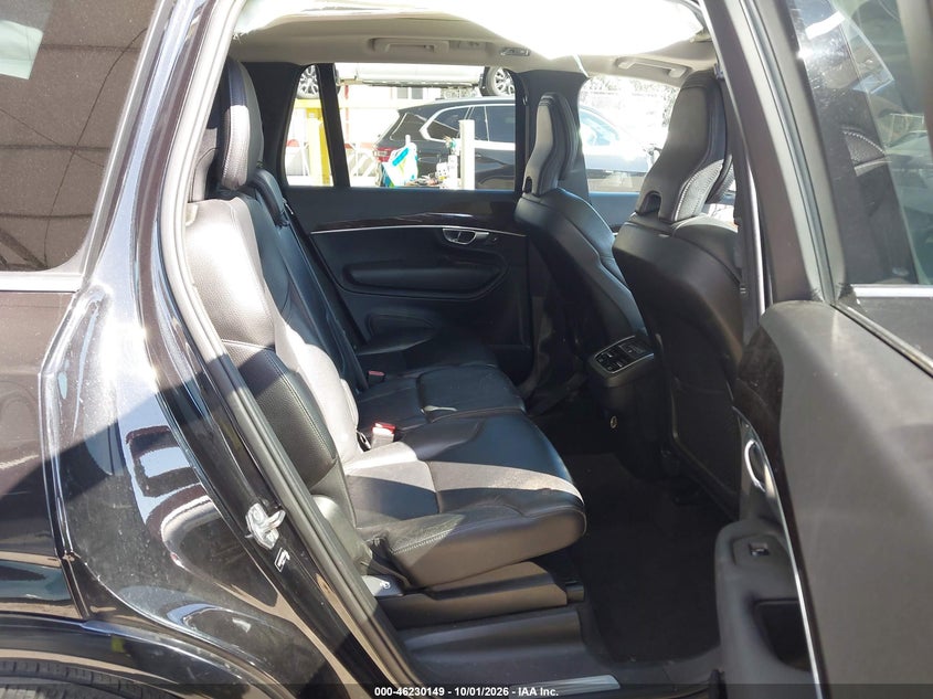 Фото 8 - VOLVO XC90