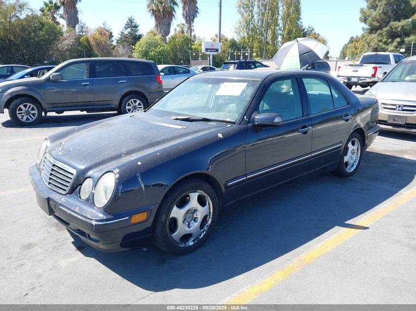 2001 Mercedes-Benz E 430, Normal Wear & Tear, IAAI, VIN WDBJF70JX1B220593 — photo 2