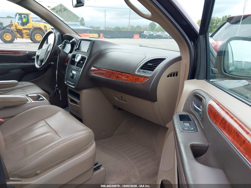 CHRYSLER TOWN & COUNTRY 2016 VIN 2C4RC1BG3GR238021