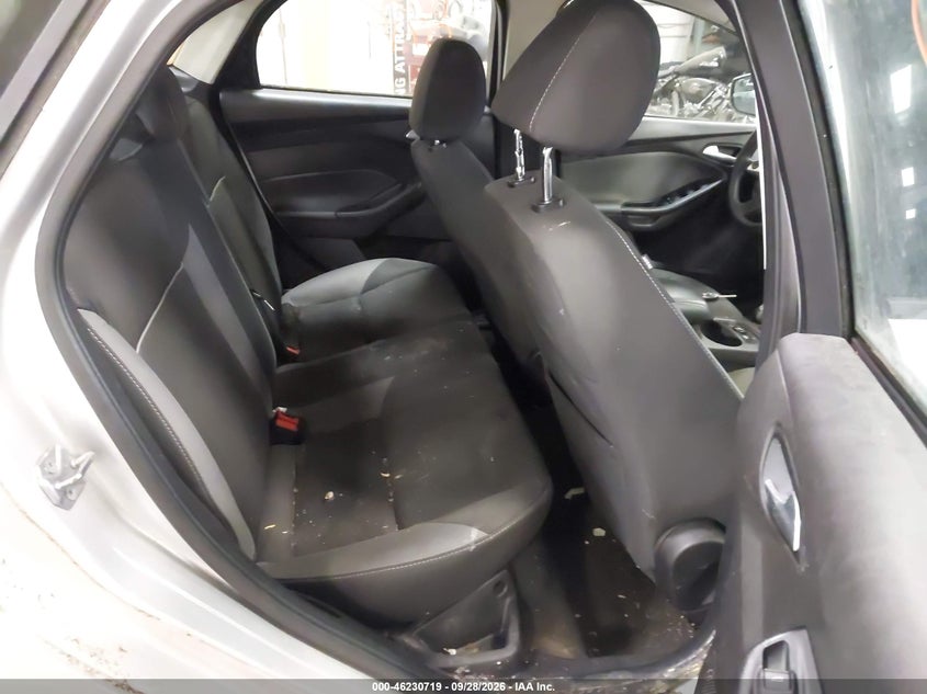FORD FOCUS 2013 VIN 1FADP3F27DL110898
