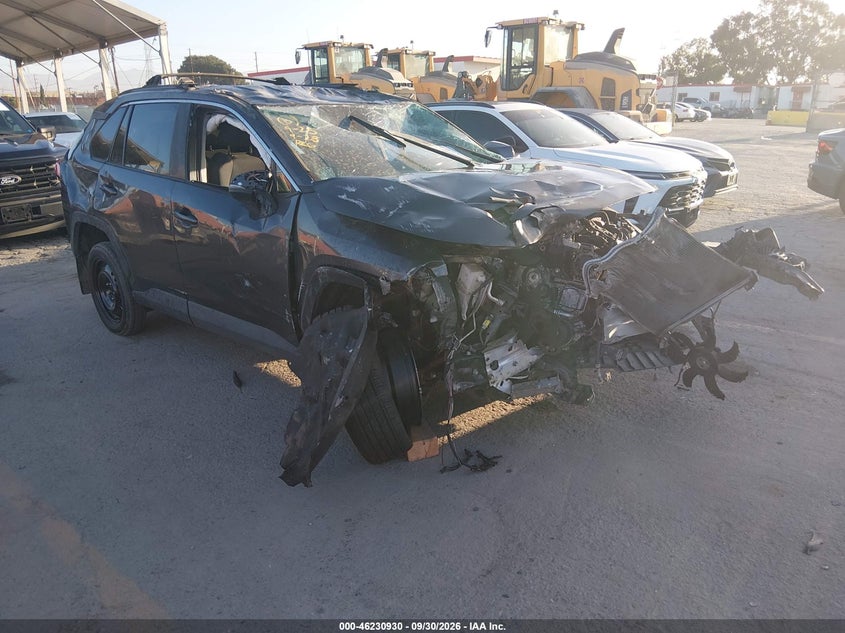 Vin: 2t3k1rfv2lw082472, lot: 46730924, toyota rav4 le 2020 img_1