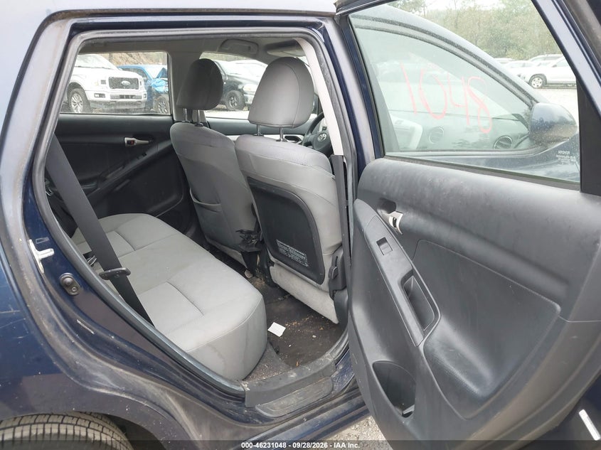 2009 TOYOTA MATRIX S · Фото 8