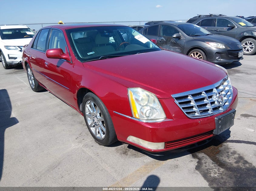 2011 Cadillac Dts Platinum Collection, Износ, IAAI, VIN 1G6KP5ES8BU121823