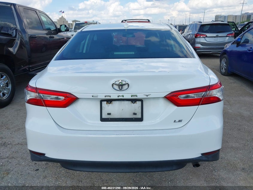 TOYOTA CAMRY - zdjęcie 16