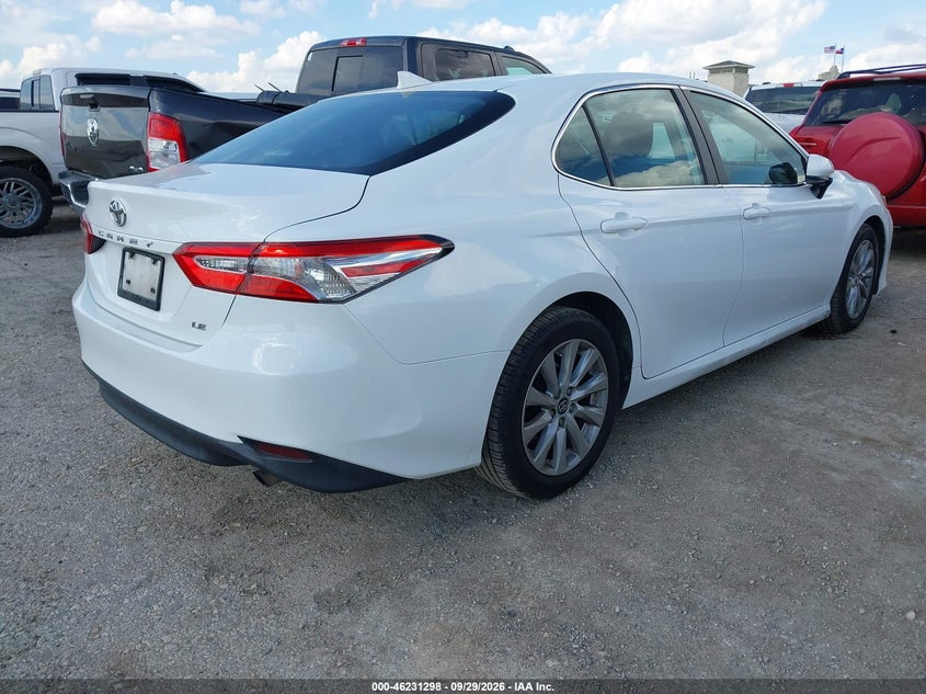 TOYOTA CAMRY - zdjęcie 4