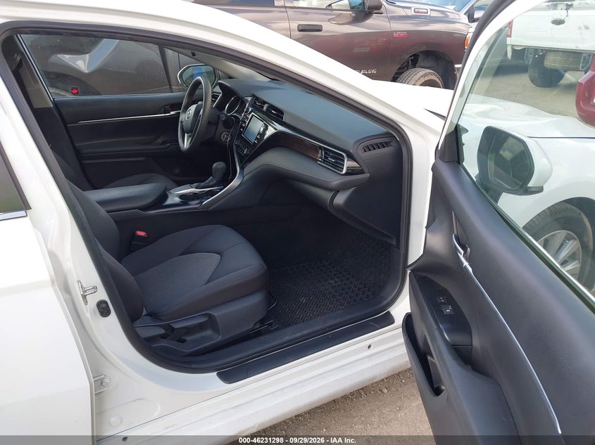 TOYOTA CAMRY - zdjęcie 5