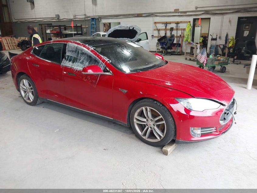 Vin: 5yjsa1h29ffp73786, lot: 46731381, tesla model s 70d/85d/p85d 2015 img_1