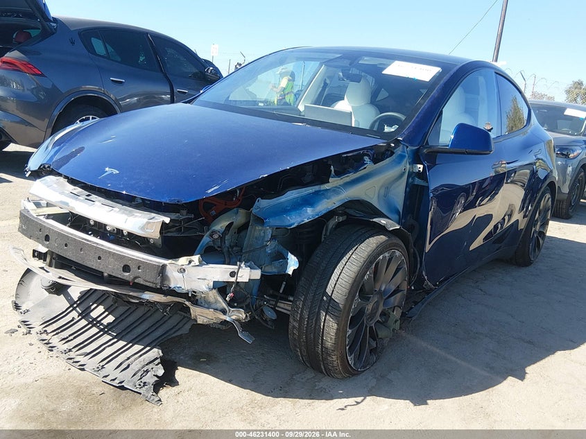Vin: 7saygdef0pf959254, lot: 46731394, tesla model y performance dual motor all-wheel drive 20232