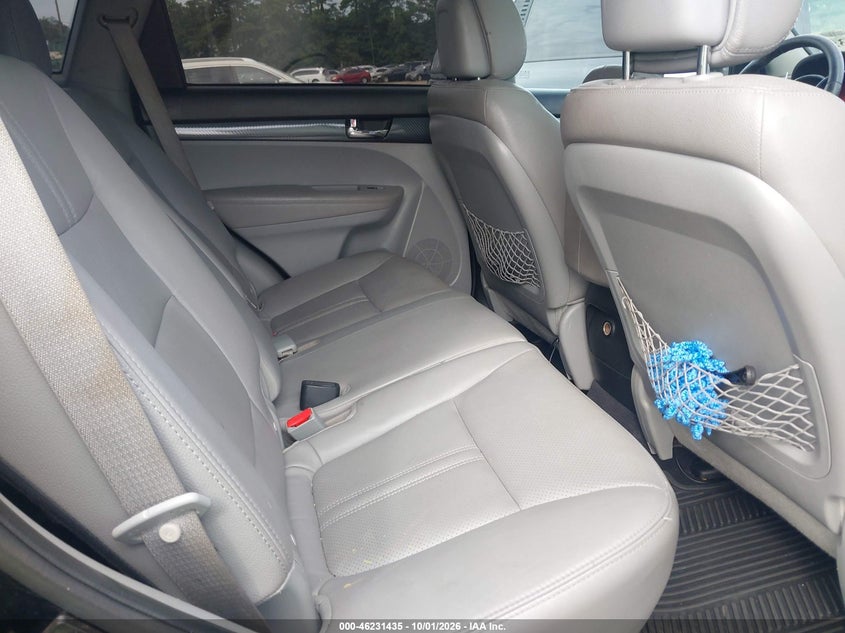 KIA SORENTO 2011 VIN 5XYKWDA2XBG172063