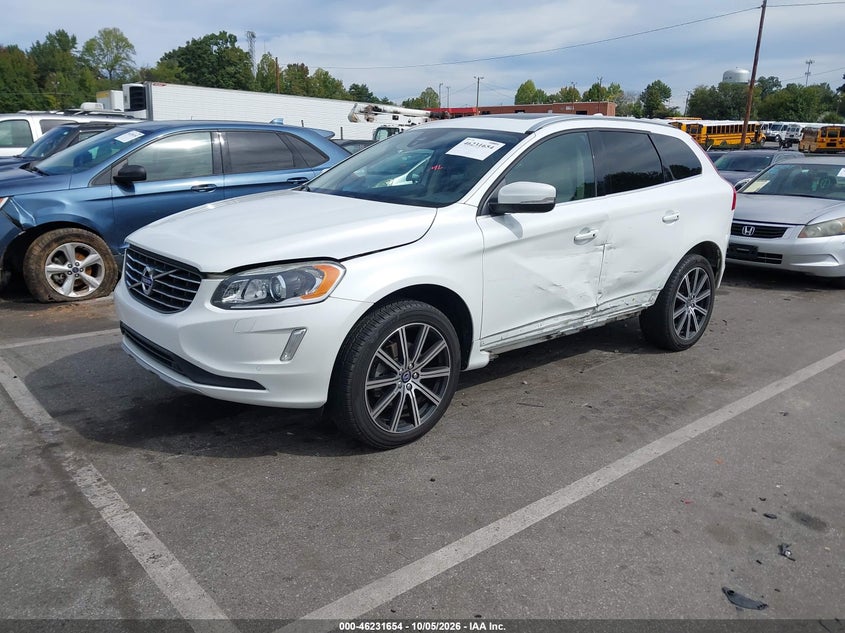 VOLVO XC60 - zdjęcie 2