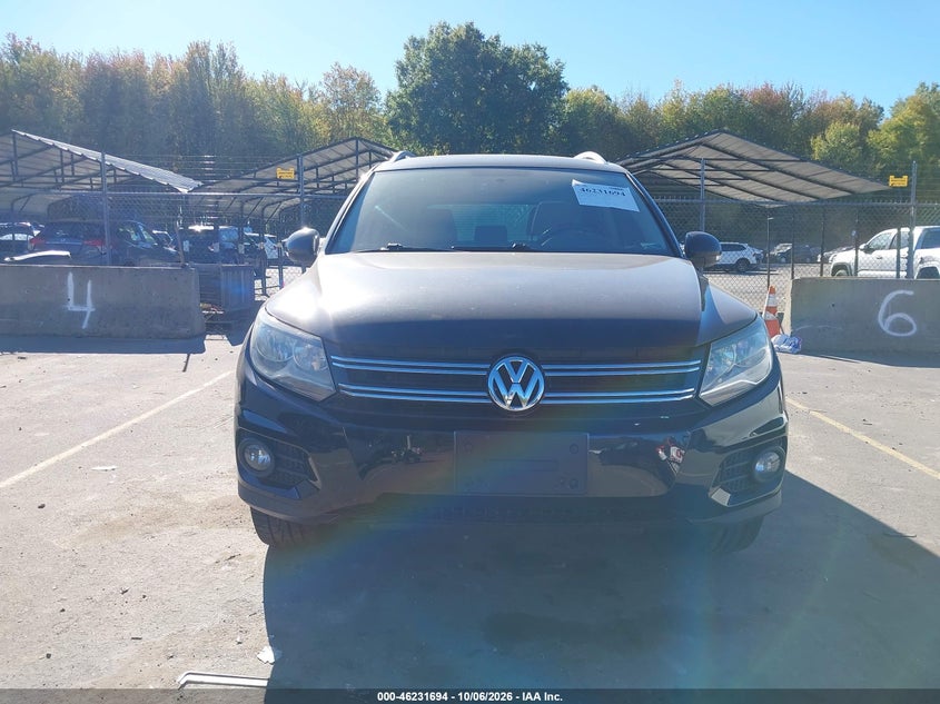 2013 VOLKSWAGEN TIGUAN SE · Фото 6