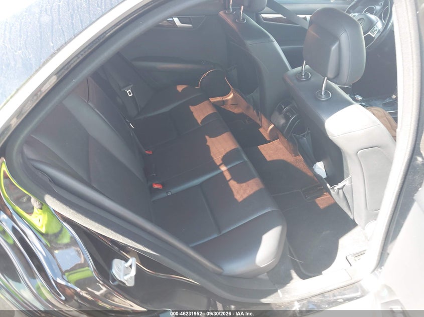 MERCEDES-BENZ C 250 2014 VIN WDDGF4HB1EG223792