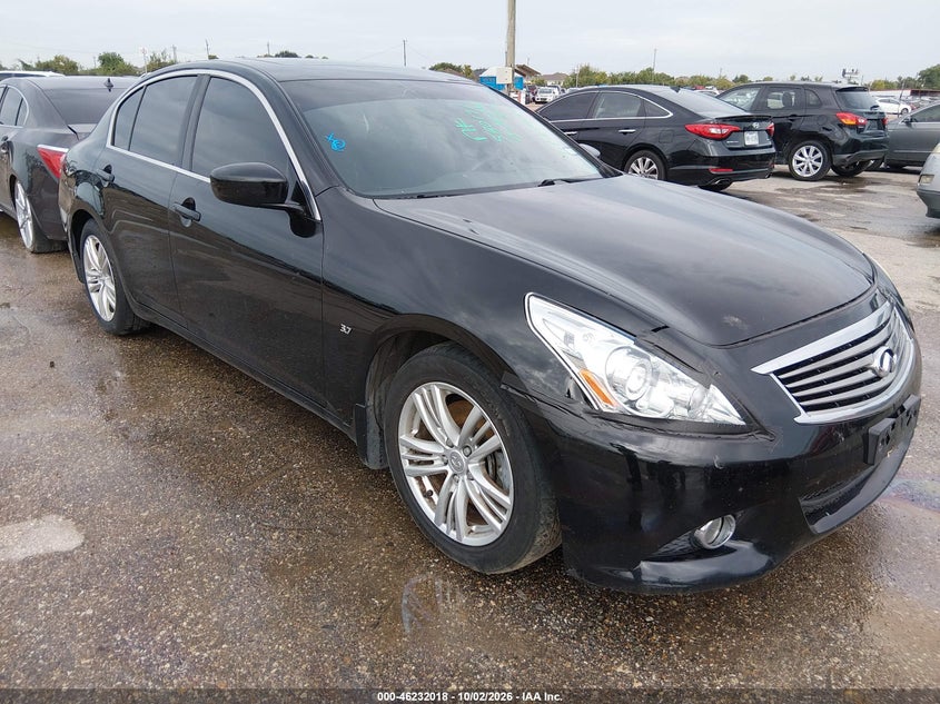 2015 INFINITI Q40