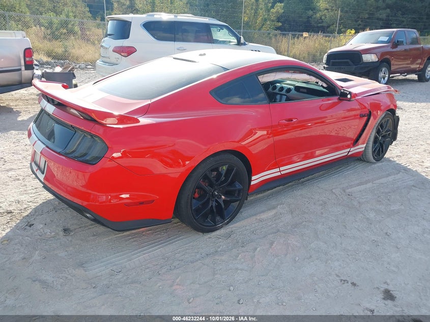 FORD MUSTANG - zdjęcie 4