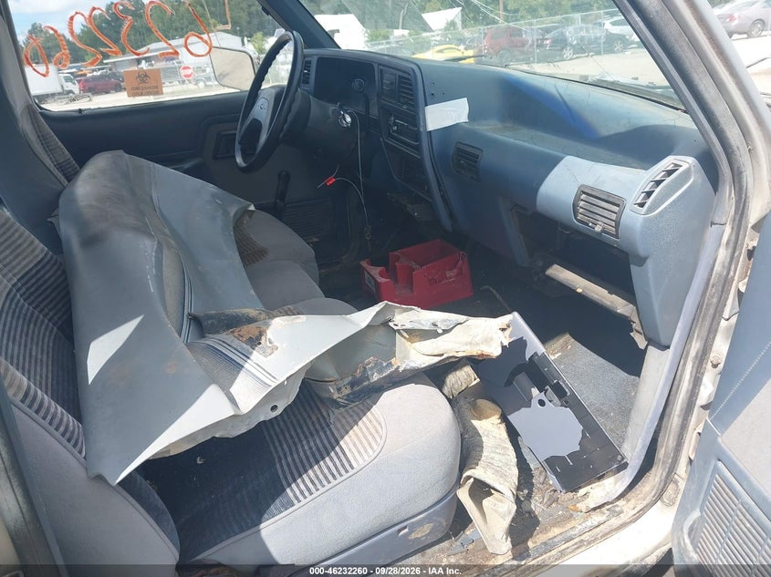 lot image 4