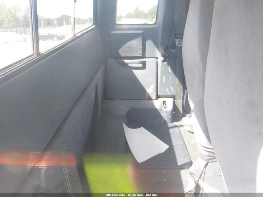 lot image 3