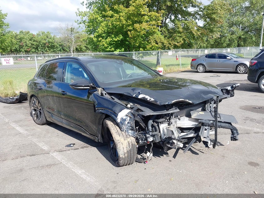 Vin: wa1vabge7pb003910, lot: 46732364, audi e-tron premiumwe 2023 img_1