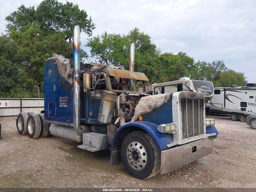 2002 PETERBILT 379