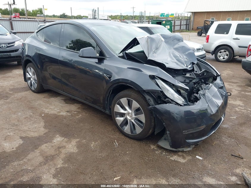Vin: 7saygdee9ra271518, lot: 46732674, tesla model y long range dual motor all-wheel drive 2024 img_1