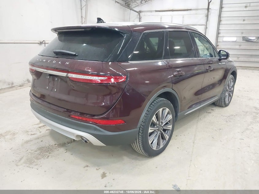 2020 LINCOLN CORSAIR RESERVE · Photo 4