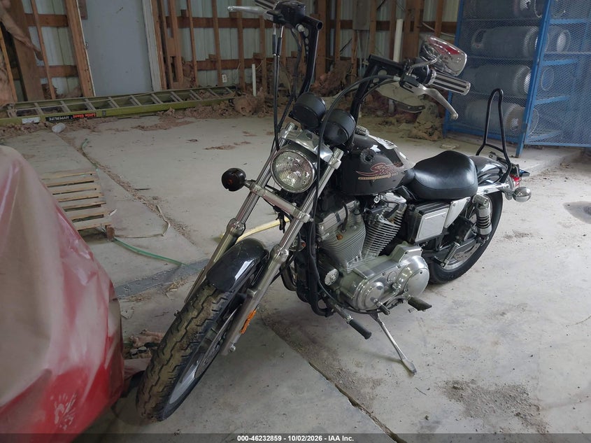 HARLEY-DAVIDSON XL883 2000