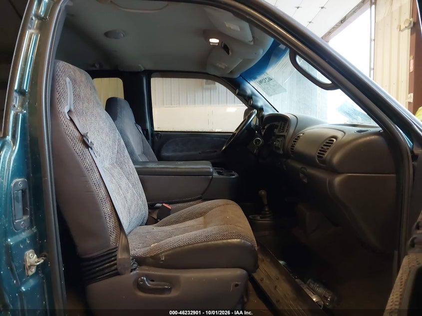 DODGE RAM 2500 1998 VIN 1B7KF236XWJ217366