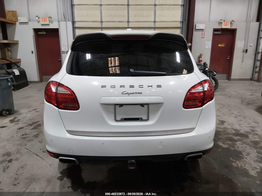 2014 PORSCHE CAYENNE PLATINUM EDITION · Фото 16