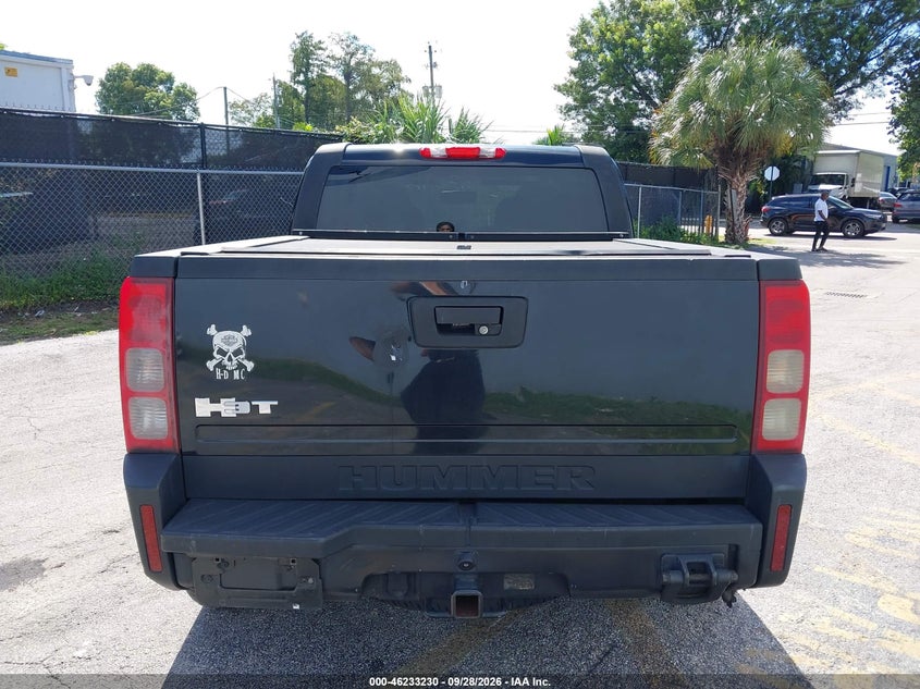 HUMMER H3T 2010 VIN 5GNRNGEE3A8118990