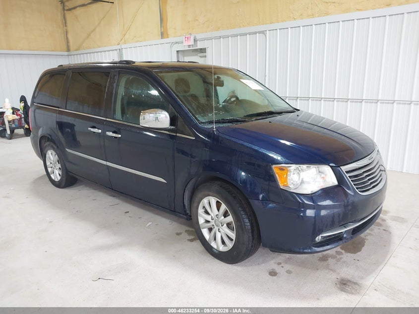 2016 CHRYSLER TOWN & COUNTRY auction photo 1
