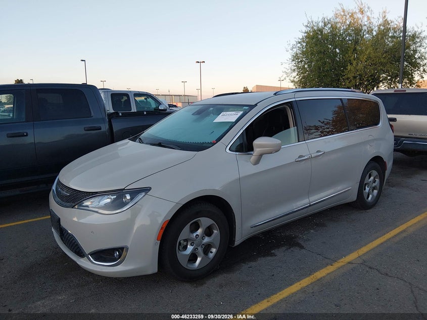 Vin: 2c4rc1eg9hr777983, lot: 46733253, chrysler pacifica touring-l plus 20172