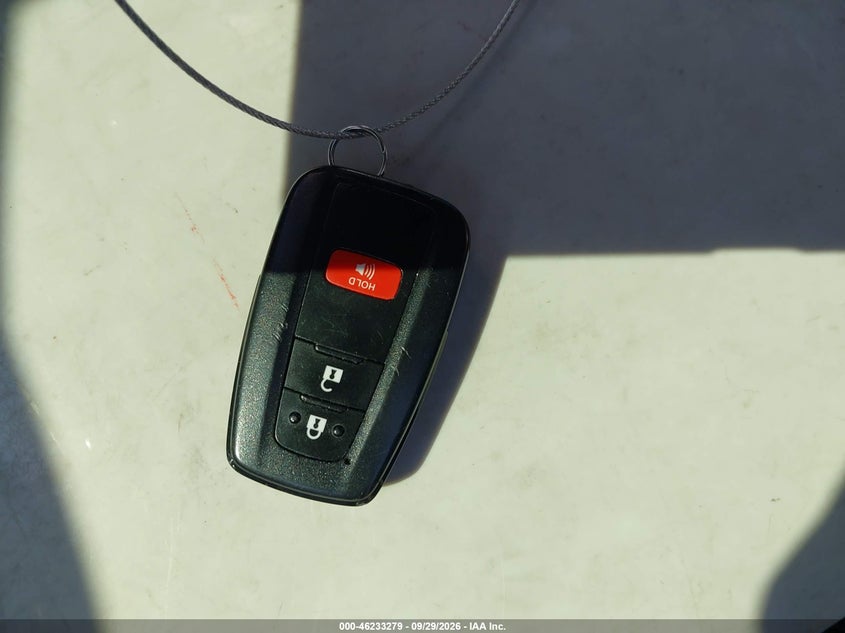 TOYOTA PRIUS - zdjęcie 11