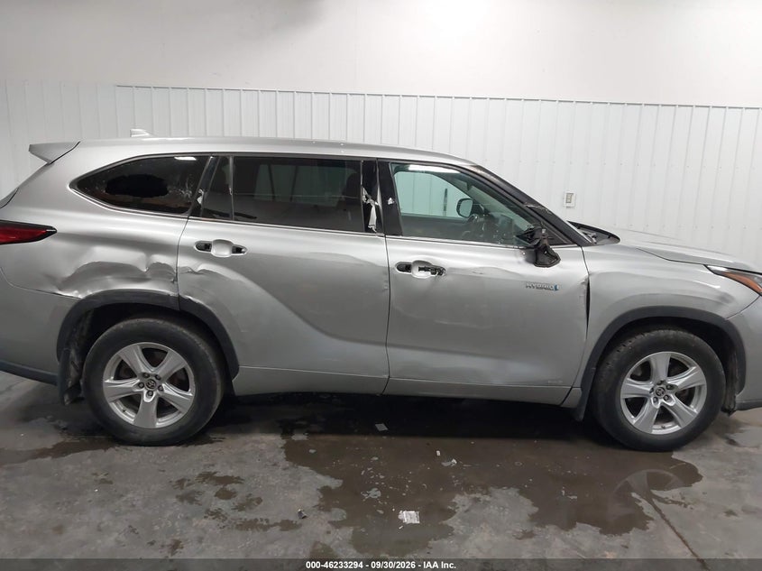 TOYOTA HIGHLANDER - zdjęcie 13