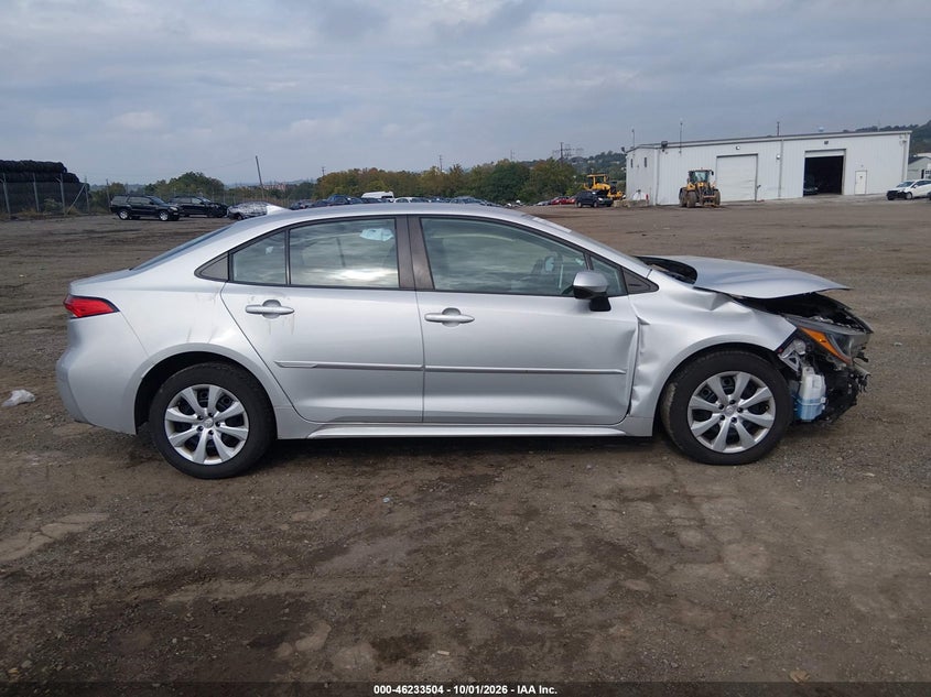 TOYOTA COROLLA - zdjęcie 13