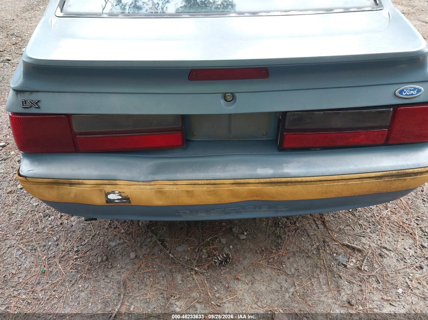 1989 FORD MUSTANG auction photo 6