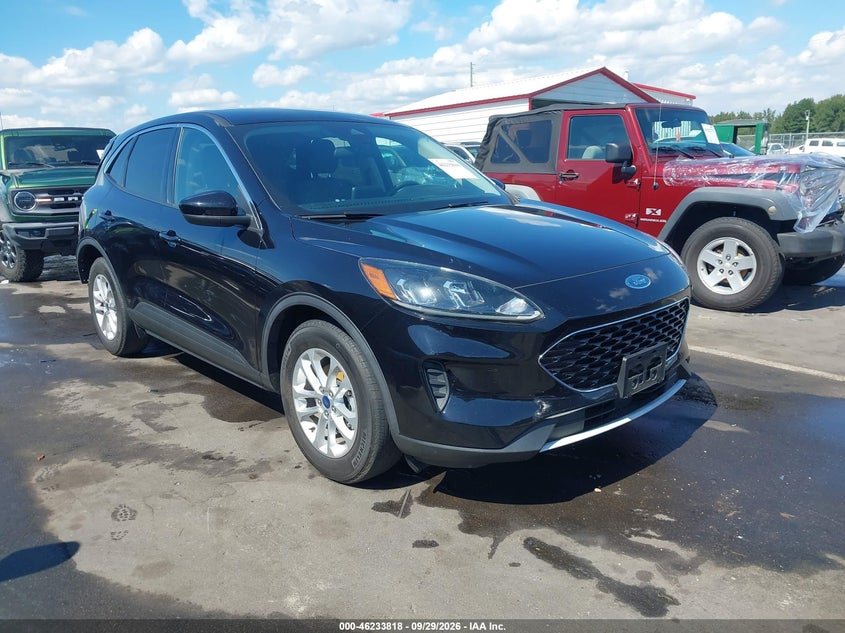 Vin: 1fmcu0g6xlua46438, lot: 46733812, ford escape se 20201