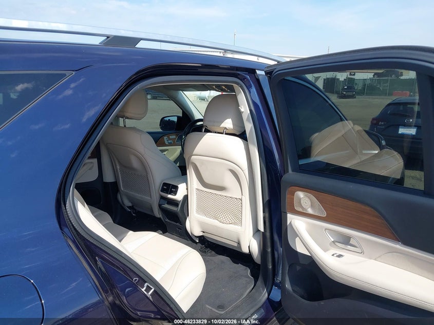 MERCEDES-BENZ GLE 350 - zdjęcie 8