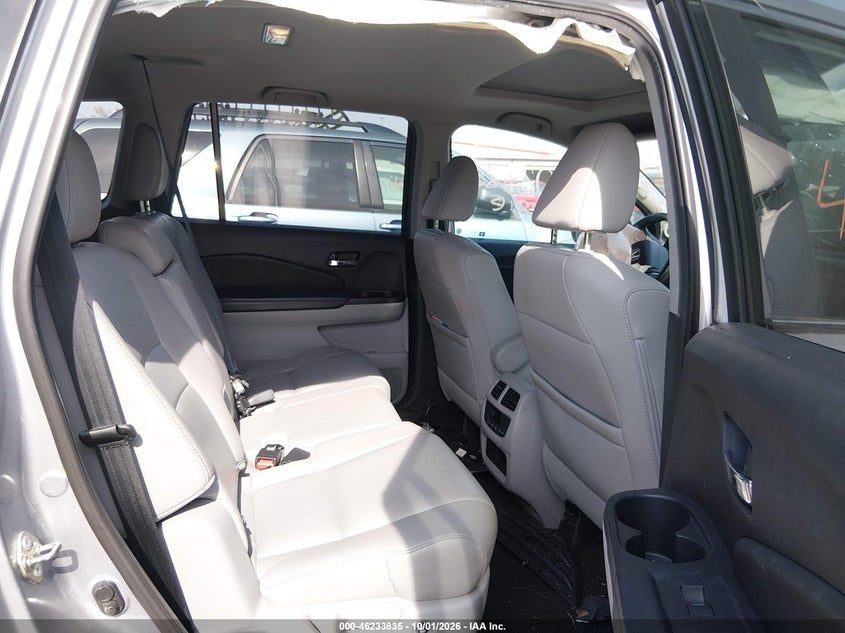 HONDA PILOT 2017 VIN 5FNYF6H50HB033596