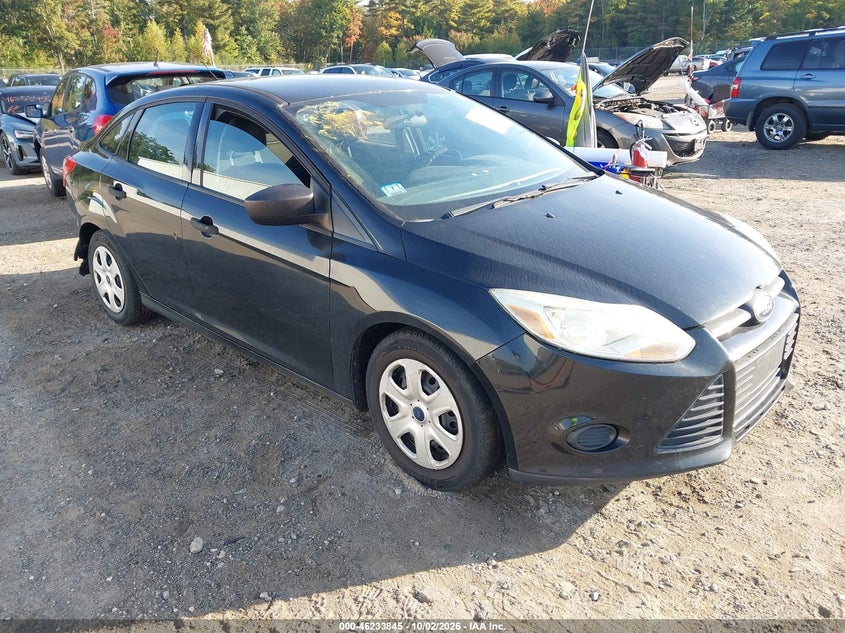 Vin: 1fadp3e21dl330040, lot: 46733839, ford focus s 20131