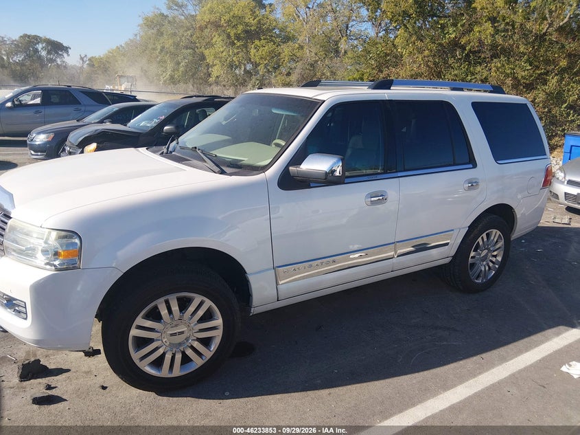 Фото 14 - LINCOLN NAVIGATOR