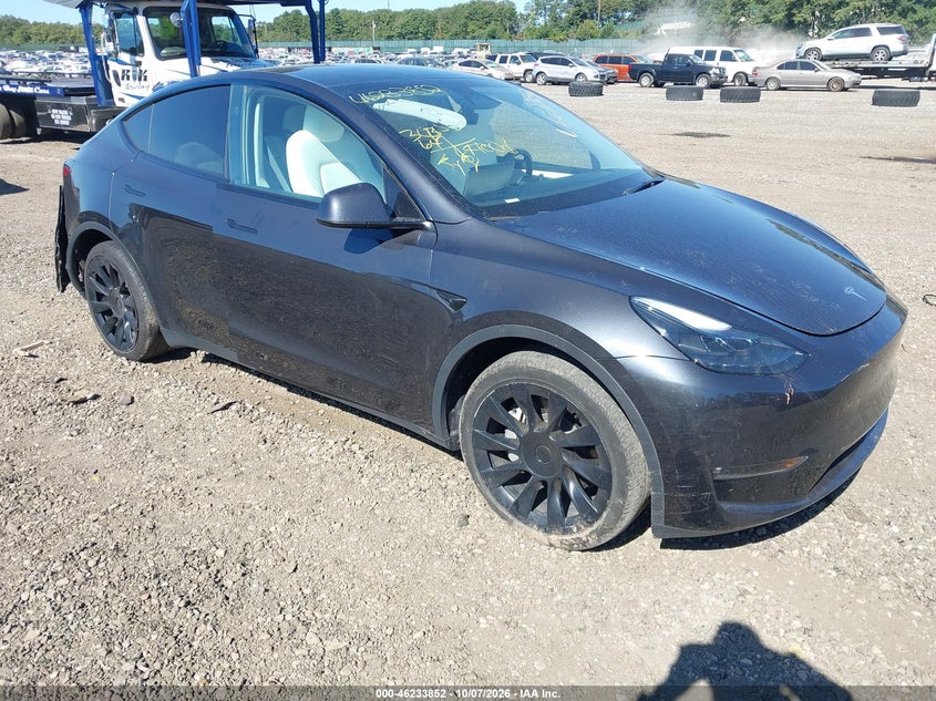 Vin: 7saygaee7rf994642, lot: 46733847, tesla model y long range dual motor all-wheel drive 2024 img_1